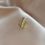 Ear Cuff Σκουλαρίκι Με Περλίτσες Και Στρας Διάφανο και Πράσινο - Image 2