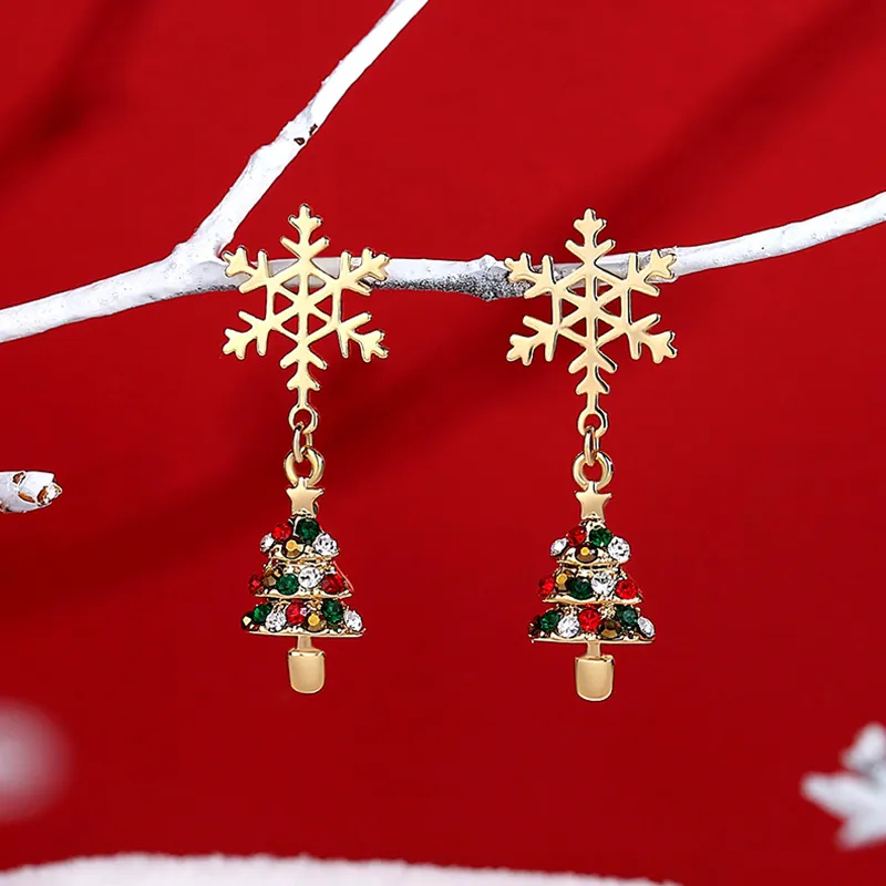 kosmimata-skoularikia-xristougenniatika-xmas-gift-dwra-xristougennwn (13) Σκουλαρίκια Snowflake & Tree Christmas Κρεμαστά - Image 1
