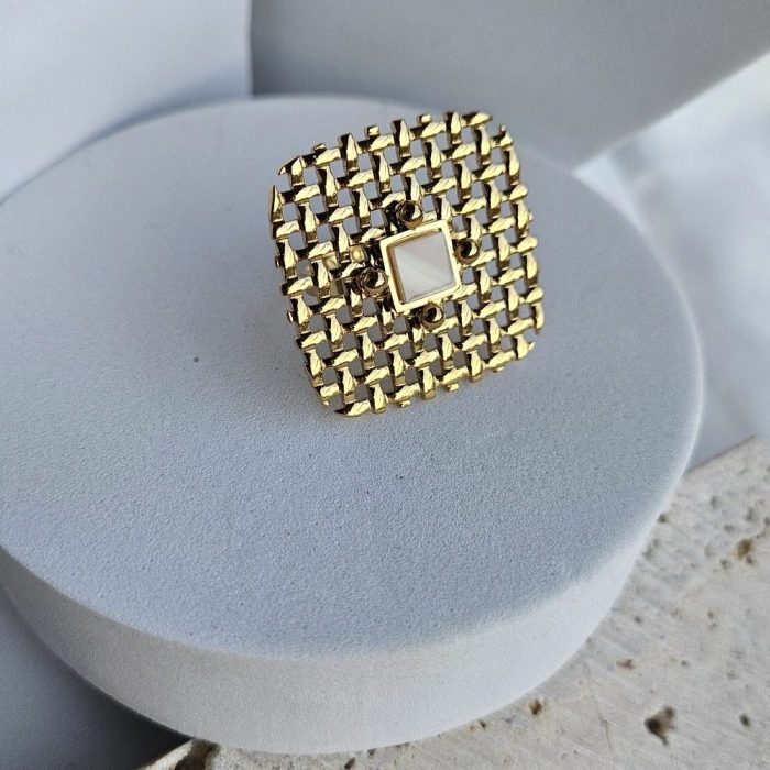 Δαχτυλίδι Ρυθμιζόμενο Τετράγωνο Πλεκτό με Λευκή Πέτρα - Χρυσό - Image 2