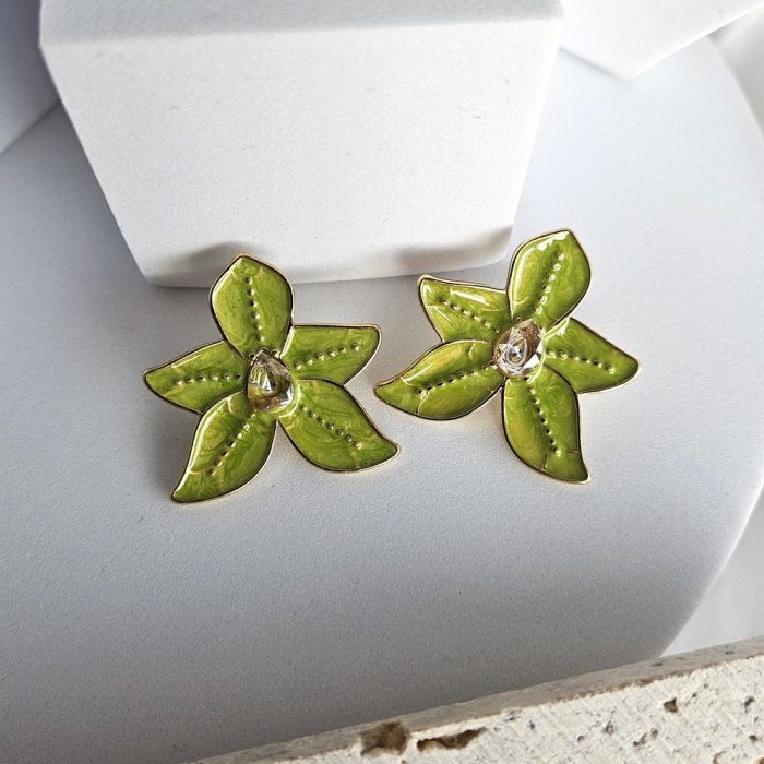 Σκουλαρίκια Κουμπωτά Flowers - Λαχανί - Image 2