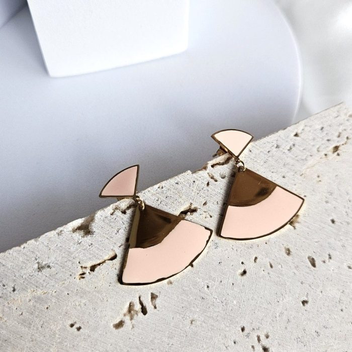 Σκουλαρίκια Κουμπωτά Κρεμαστό Τρίγωνο - Ροζ - Image 2