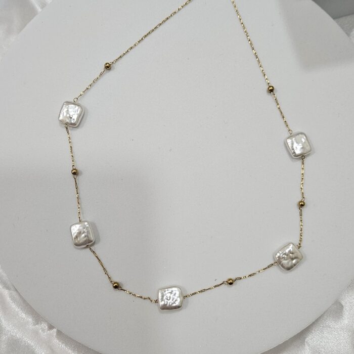 Κολιέ με Τετράγωνες Πέρλες - Χρυσό - Image 2