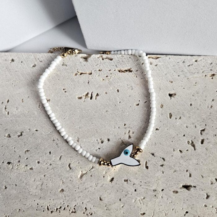 Βραχιόλι Ποδιού Με Λευκές Χάντρες και Ουρά Δελφινιού με Ματάκι - Χρυσό - Image 2
