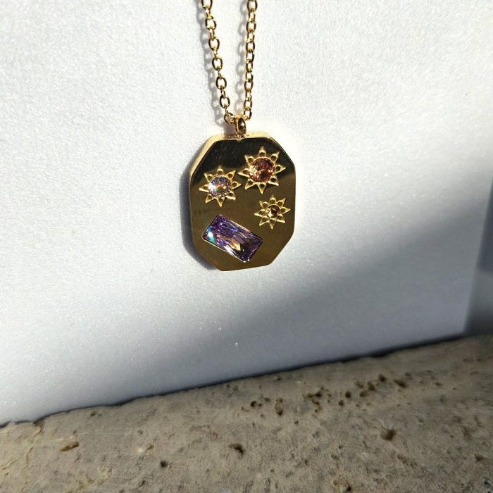 Κολιέ Πλακέτα Χρυσή με Ροζ Μωβ Λεπτομέρειες - Χρυσό - Image 3