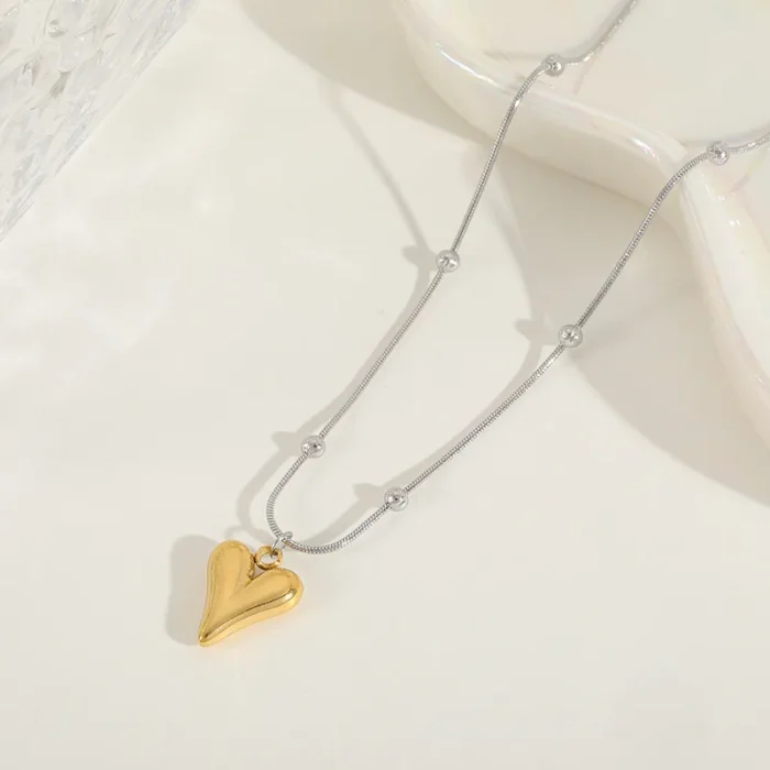 Κολιέ με Ιδιαίτερη Αλυσίδα και Χρυσή Κρεμαστή Καρδιά - Δίχρωμο - Image 2