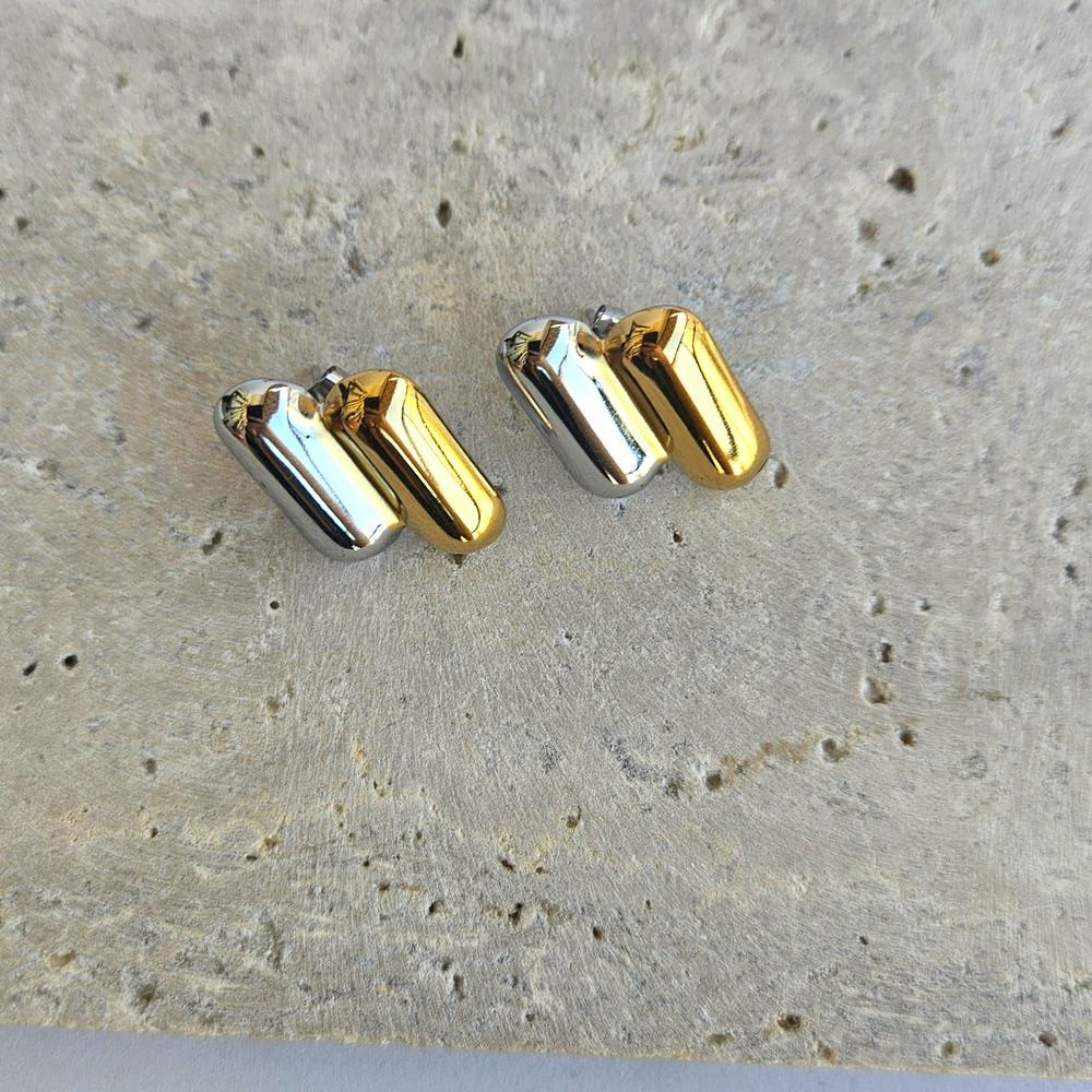 SKOULARIKIA-GUNAIKEIA-ATSALINA-KOSMIMA-ONLINE (2) Σκουλαρίκια Κουμπωτά Double Lines - Δίχρωμα - Image 1