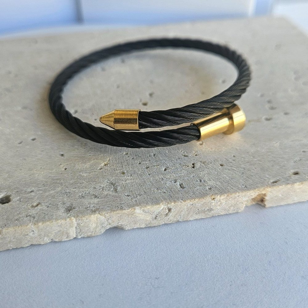 gunaikeia-vraxiolia-atsalina-kosmima-online (5) Βραχιόλι Μαύρο Ευέλικτο με Χρυσές Λεπτομέρειες - Image 1