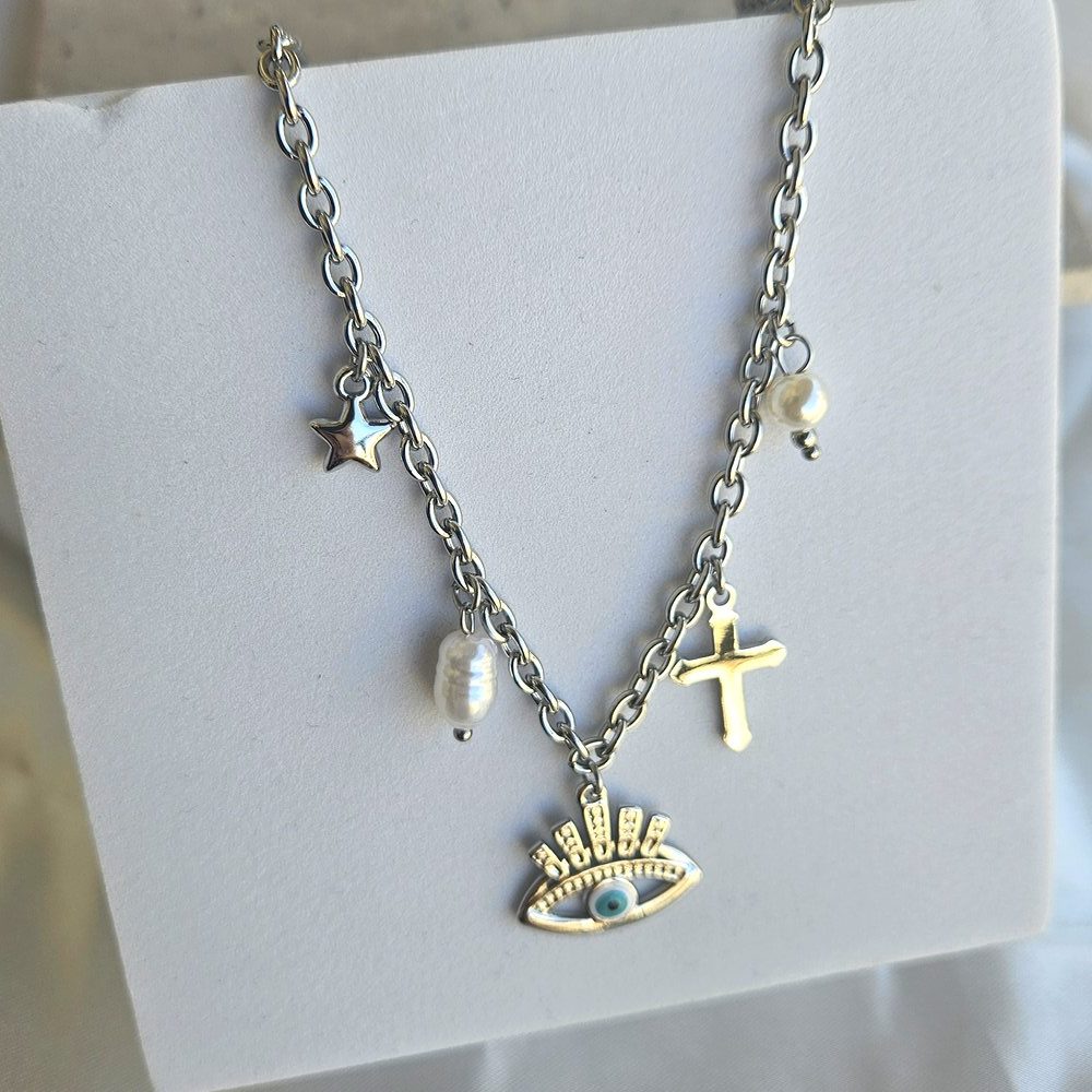 kolie-atsalino-gunaikeio-kosmima-online (7) Κολιέ Αλυσίδα με Ματάκι και Περλίτσες - Ασημί - Image 1