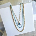 Κολιέ Τριπλή Αλυσίδα με Μπλε Λεπτομέρειες - Χρυσό