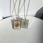 Κολιέ με Πλακέτα και Ματάκι - Ασημί - Image 2