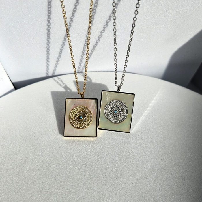 Κολιέ με Πλακέτα και Ματάκι - Χρυσό - Image 2