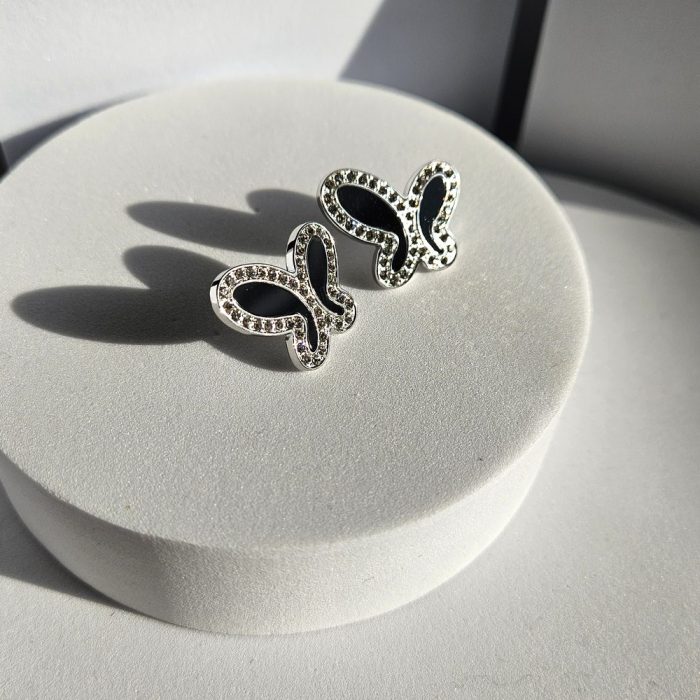 Σκουλαρίκια Κουμπωτά Πεταλούδες με Στρας - Ασημί - Image 3