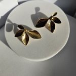 Σκουλαρίκια Κουμπωτά Leaves - Χρυσό