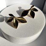 Σκουλαρίκια Κουμπωτά Leaves - Χρυσό - Image 2