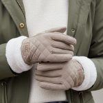 Γυναικεία Γάντια Καπιτονέ με Γουνάκι στο Καρπό - Εκρού