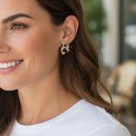 Σκουλαρίκια Κουμπωτά Small Hearts Λεοπάρ - Χρυσό - Image 2