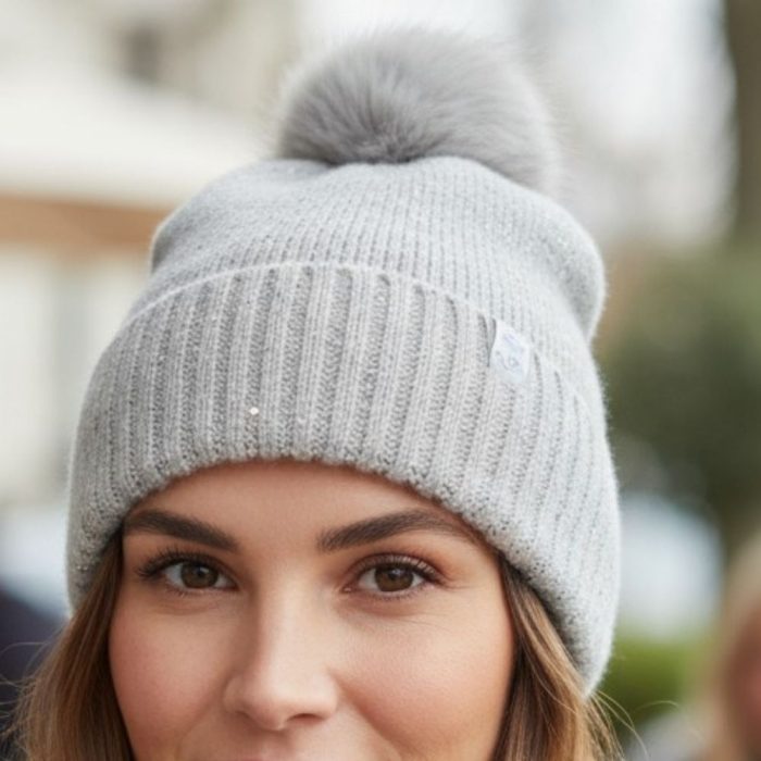 Σκουφί Με Φούντα Half Στρας - Μπεζ - Image 2