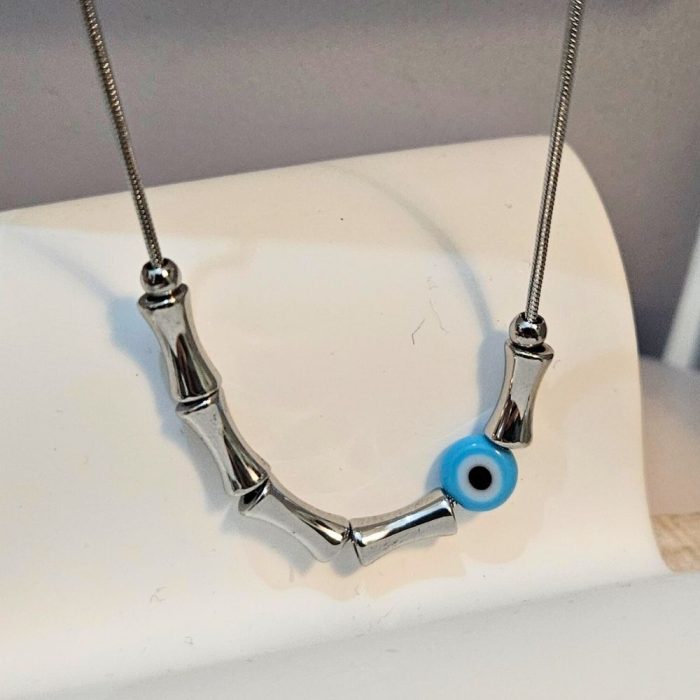 Κολιέ Λεπτή Αλυσίδα με Κυλινδρικές Λεπτομέρειες και Ματάκι - Ασημί - Image 2