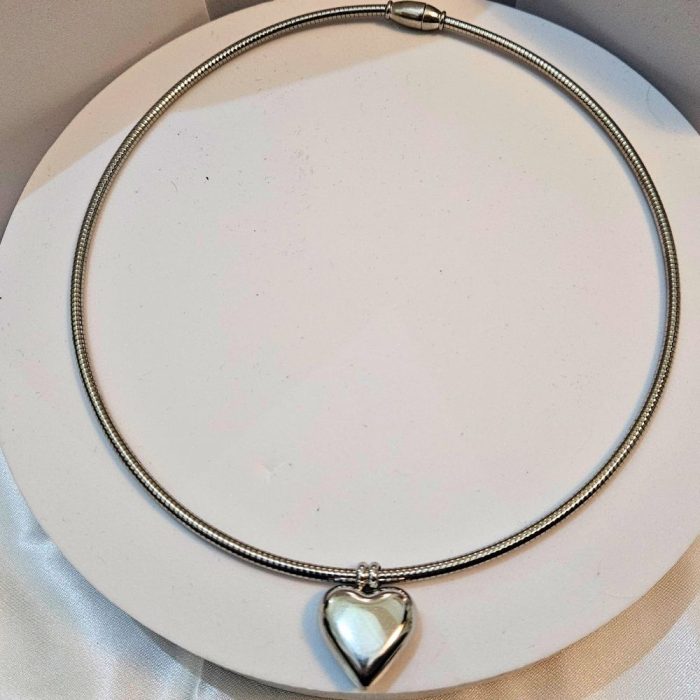 Κολιέ Choker Λαιμού με Εύκαμπτη Αλυσίδα και Charm Καρδιά - Ασημί - Image 3
