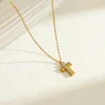 Κολιέ Λεπτή Αλυσίδα Ασύμμετρος Σταυρός - Δίχρωμο