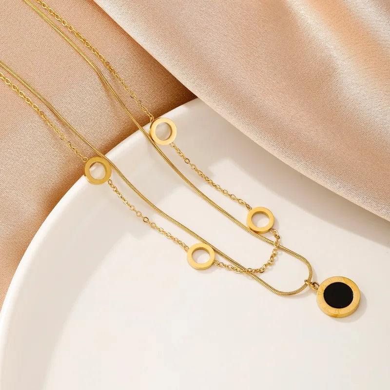 gunaikeio-kolie-atsalino-xriso-asimi-kosmima-online (143) Κολιέ Διπλή Αλυσίδα με Κρικάκια και Κρεμαστό Μαύρο Δίσκο - Χρυσό - Image 1