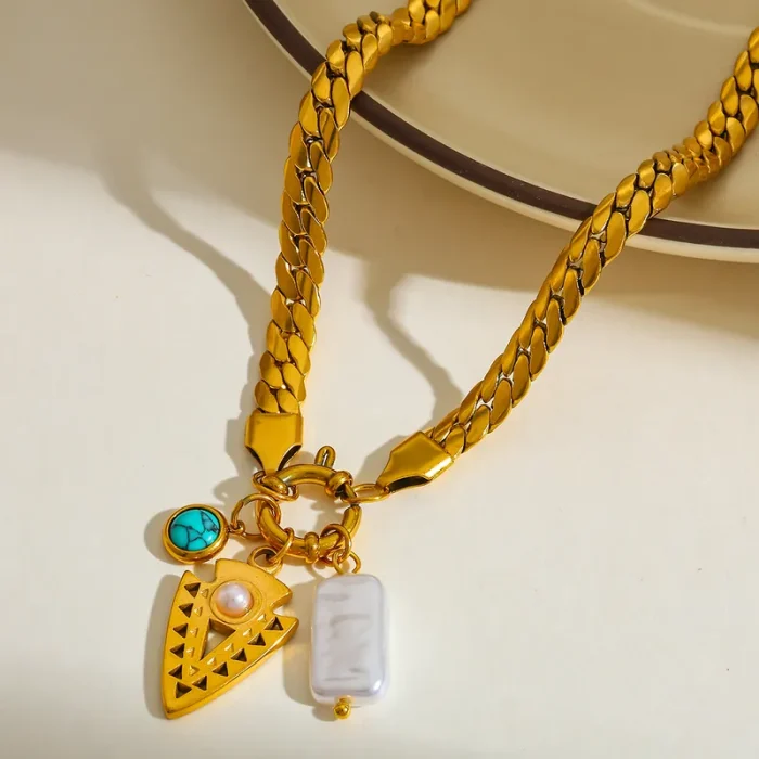 Κολιέ Snake Chain με Τριγωνικό Μενταγιόν και Τιρκουάζ Πέτρα - Χρυσό - Image 2