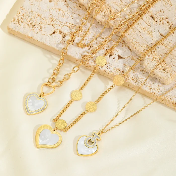 Κολιέ Λεπτη Αλυσίδα White Heart με Λεπτομέρεις Δίσκους - Χρυσό - Image 2