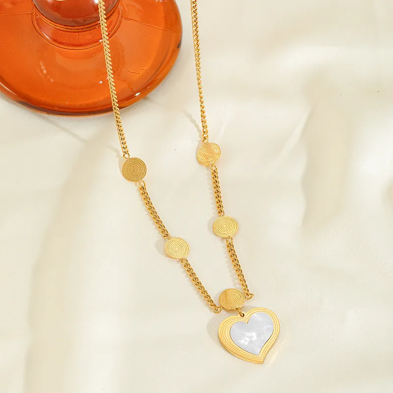 gunaikeio-kolie-atsalino-xriso-asimi-kosmima-online (182) Κολιέ Λεπτη Αλυσίδα White Heart με Λεπτομέρεις Δίσκους - Χρυσό - Image 1