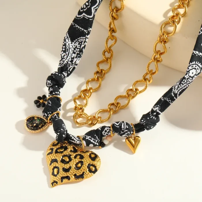 Κολιέ Διπλή Αλυσίδα και Bandana με Λεοπάρ Καρδιά - Χρυσό - Image 2