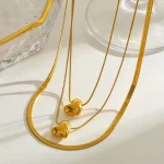 Κολιέ Τριπλή Αλυσίδα Edgy Hearts - Χρυσό - Image 3