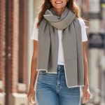 Γυναικεία Πασμίνα Μακριά Χνουδωτή - Μπεζ