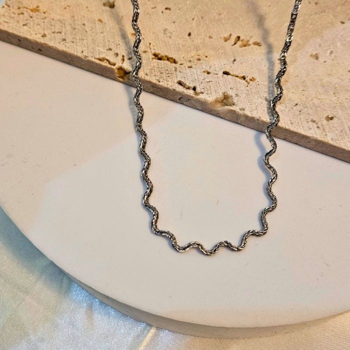 Κολιέ Λεπτή Αλυσίδα Wavy - Ασημί - Image 2