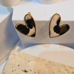 Σκουλαρίκια Κουμπωτά Small Hearts Λεοπάρ - Χρυσό