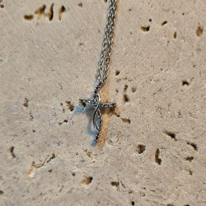 Κολιέ  Σταυρός Twisted με Στρας - Ασημί - Image 2