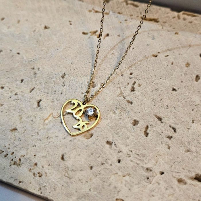 Κολιέ Γούρι 2026 Καρδιά και Ζιργκόν - Χρυσό - Image 2