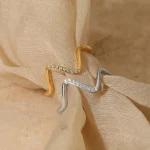 Δαχτυλίδι Ρυθμιζόμενο Thin Curve με Στρας - Χρυσό - Image 3