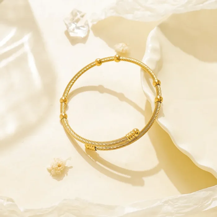 Βραχιόλι Open Twisted με Μικρές Σφαίρες - Χρυσό - Image 3