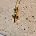 Κολιέ Σταυρός με Στρας στον Κρίκο - Χρυσό