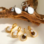 Σκουλαρίκια Κρεμαστά Δίχρωμες Πέτρες και Πέρλα - Χρυσό - Image 2