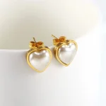 Σκουλαρίκια Κουμπωτά Καρδούλες Πέρλες - Χρυσό