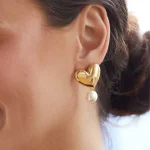 Σκουλαρίκια Κουμπωτά Heart and Pearl - Χρυσό