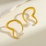 Σκουλαρίκια Κουμπωτά Wavy Pearl Heart - Χρυσό