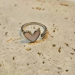 atsalino-gunaikeio-daxtulidi-asimi-ruthmizomeno-kardia-kosmima-online