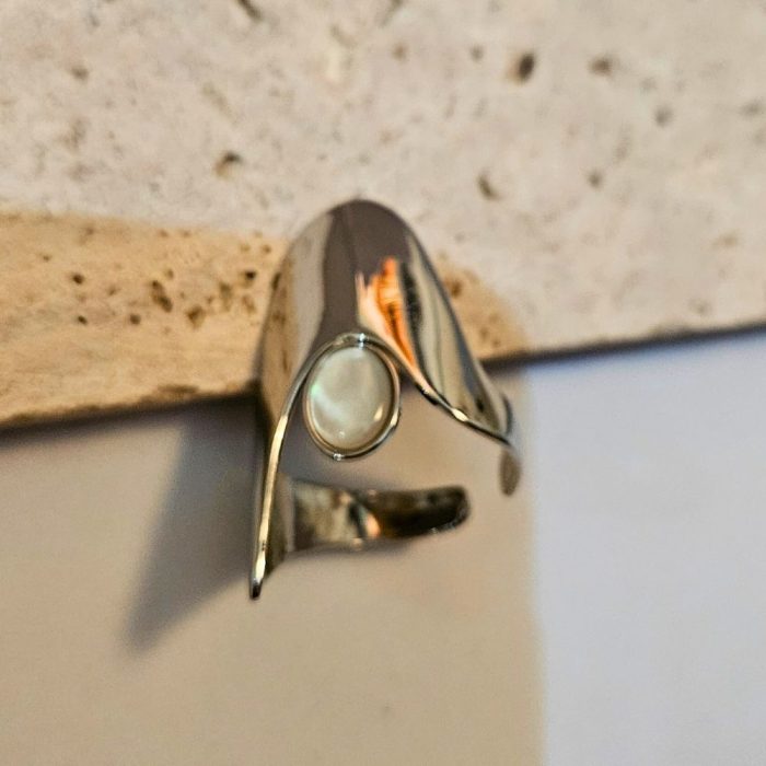 atsalino-gunaikeio-daxtulidi-asimi-ruthmizomeno-petra-kosmima-online