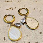 gunaikeia-skoularikia-koumpwta-atsali-xrysa-petra-kosmima-online