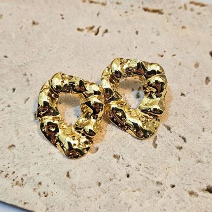 gunaikeia-skoularikia-koumpwta-atsali-xrysa-kosmima-online