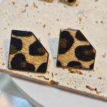 gunaikeia-skoularikia-koumpwta-atsali-ashmi-animal-print