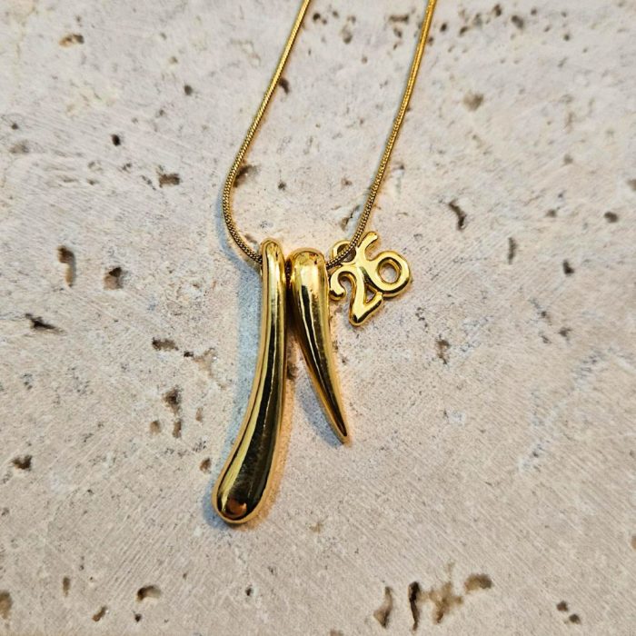 gunaikeio-kolie-gouri-2026-makru-xruso-atsali