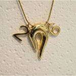 gunaikeio-kolie-gouri-2026-makru-xruso-atsali