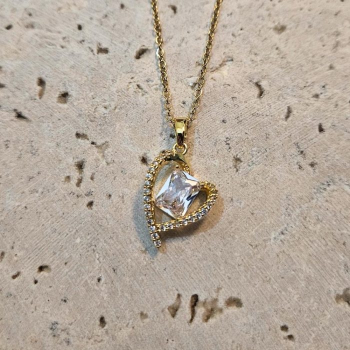 gunaikeio-kolie-atsalino-kardia-xryso-kosmima-online